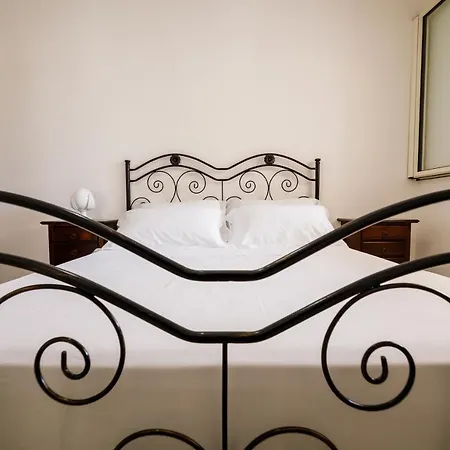Callistos Pescoluse Apartment